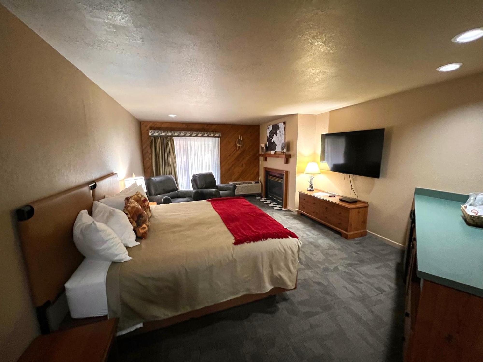 Whitetail Lodge Saint Germain المظهر الخارجي الصورة