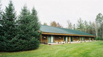 Whitetail Lodge Saint Germain المظهر الخارجي الصورة